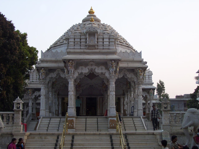 Mahudi Jain Mandir heritage tourist attractions