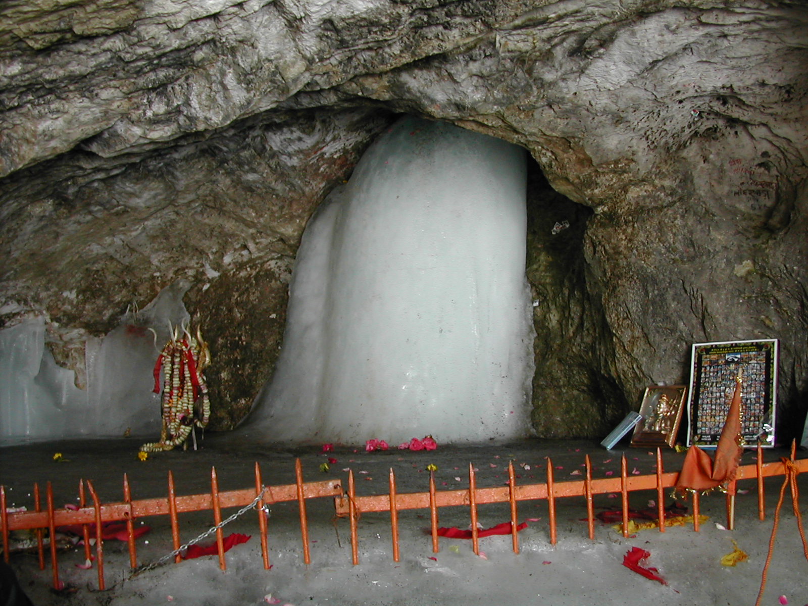 legend-of-amarnath-cave