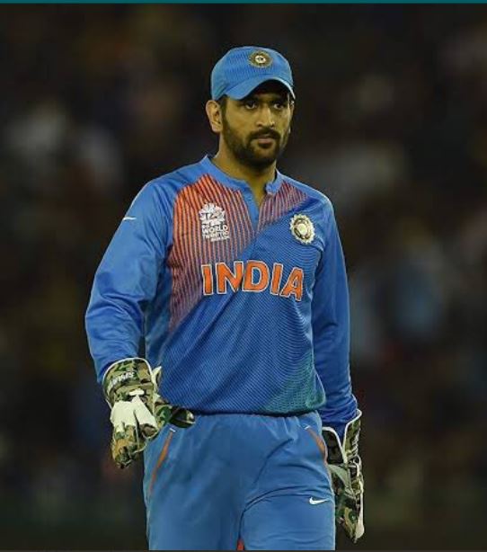 ms-dhoni-as-wicket-keeper