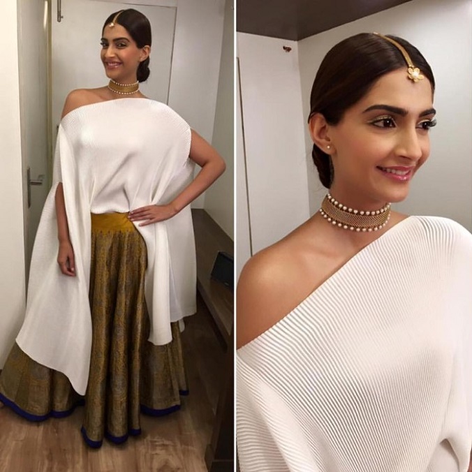 Sonam kapoor in indian dresses