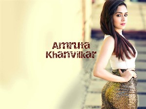 Amruta Khanvilkar cute face