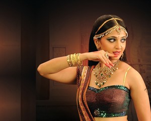 Anushka Shetty Hot & Bold
