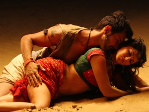 Ek Paheli Leela movies bold kissing scene