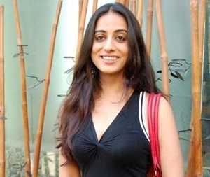 Mahie Gill Hot & Bold wallpaer and images