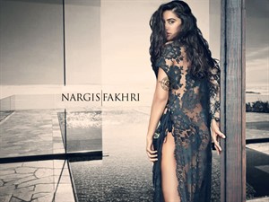 hot actress nargis fakhri hot hd images Beautiful American Model Nargis Fakhri in bikini HD photos