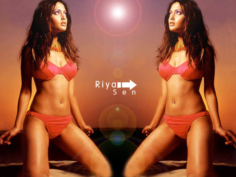 Sexy Riya Sen