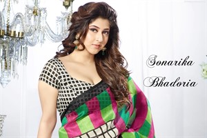 Sonarika Bhadoria in saree wallpaper