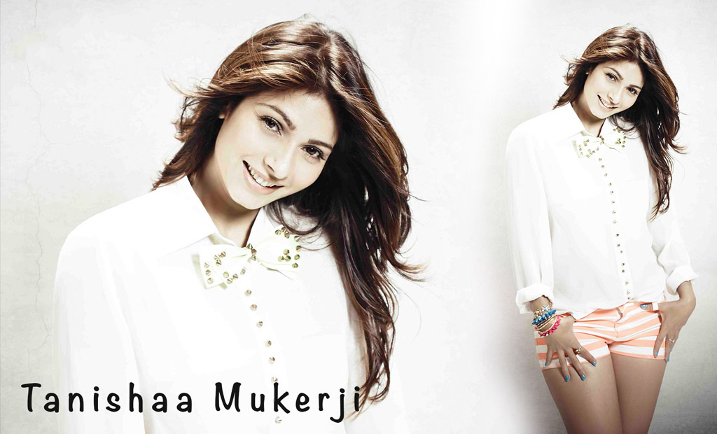 actress tanisha mukherjee smile wallpaper in hd