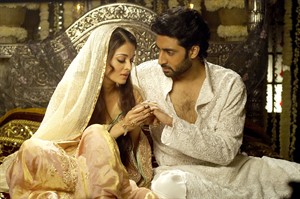 Aishwarya Rai Abhishek Bachchan love secene in guru