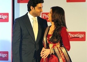 Aishwarya Rai Abhishek Bachchan romantic scenes