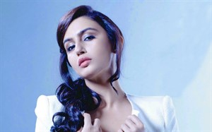 Cute Actress Huma Qureshi high quality wallpapers, Best Model Huma Qureshi Hottest background images