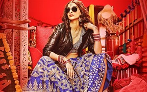 Sonam Kapoor HD fullsize Wallpapers,sonam latest photoshoot