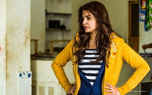 Anushka Sharma hd images in sarees, stylish hd pics In NH 10 Movie