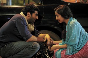 Shraddha Kapoor aditya kapoor romantic in aashiqui 2