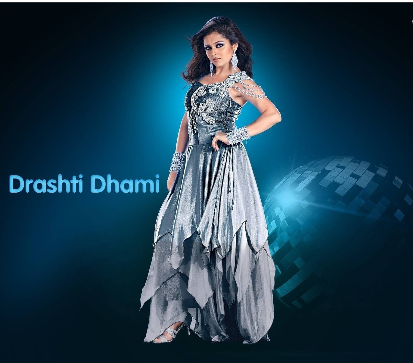 Drashti Dhami looking hot in sexy dress