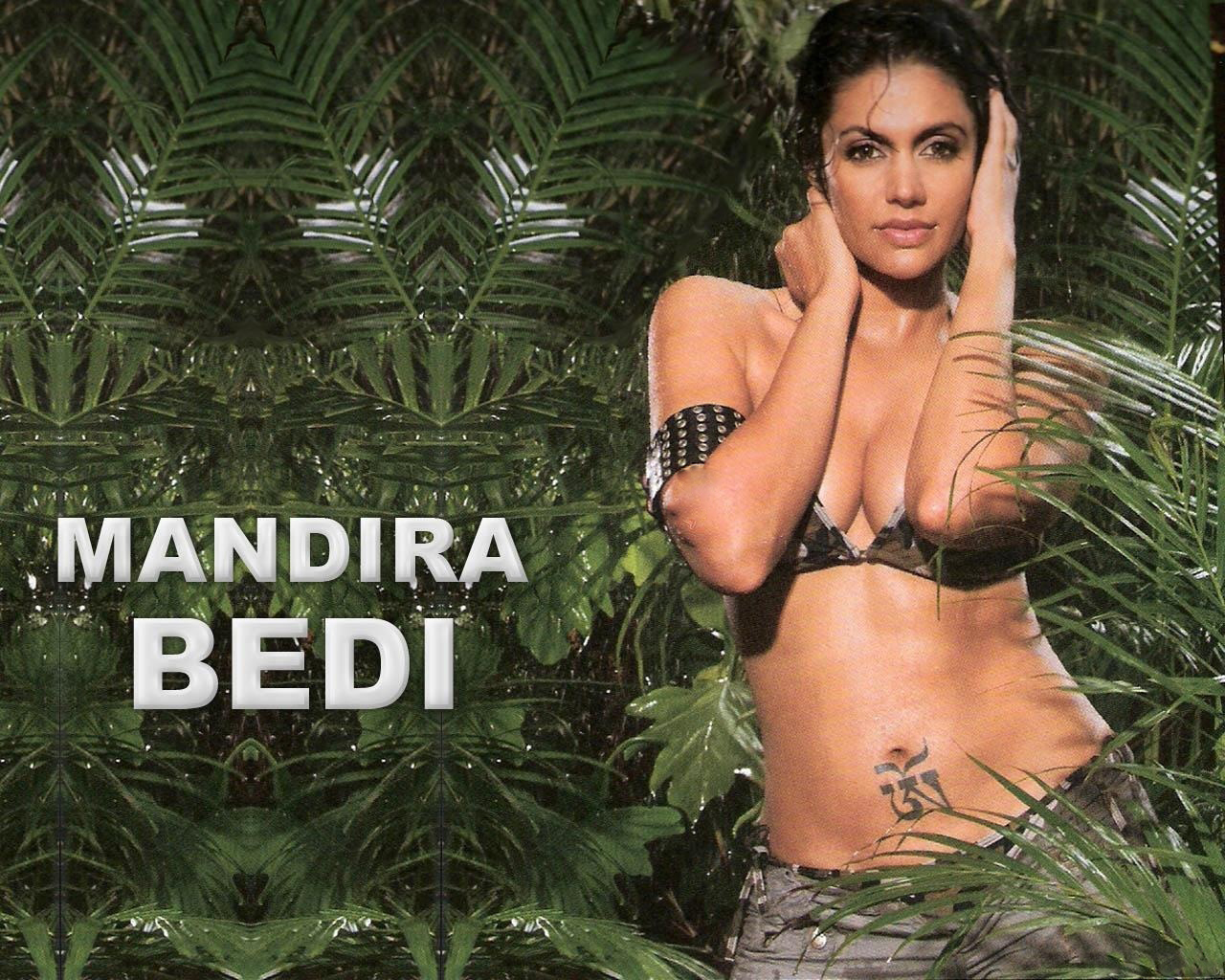 Mandira Bedi hot and smokey wallpaper