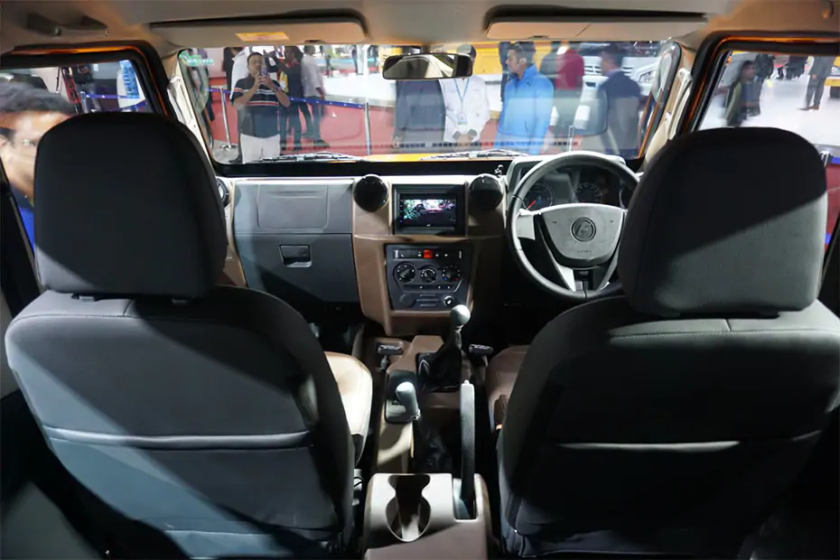 Force Gurkha 2020 Interior