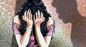 Six NRIs booked for harassing woman over dowry