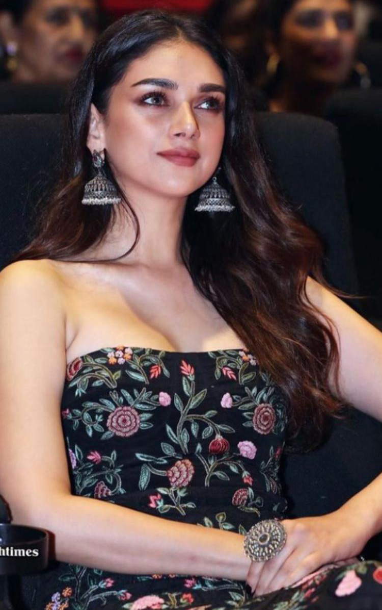 Awesome Actresses and Modals