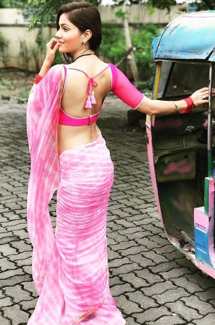 Beautiful Models in Saree