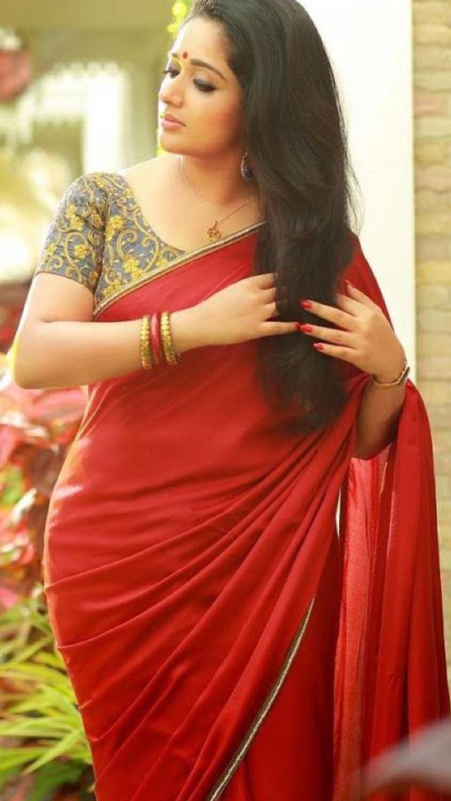 Beautiful Models in Saree
