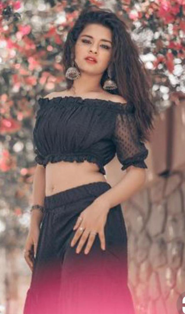 Beautiful Models in Saree