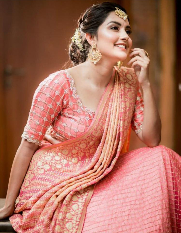 Beautiful Models in Saree