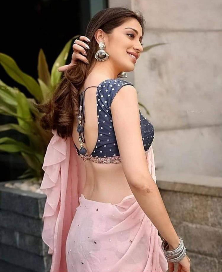 Beautiful Models in Saree