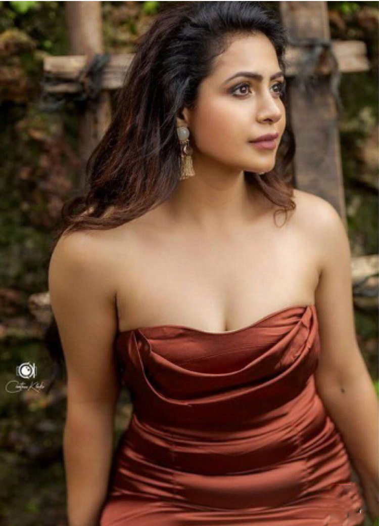 Beautiful Models in Saree