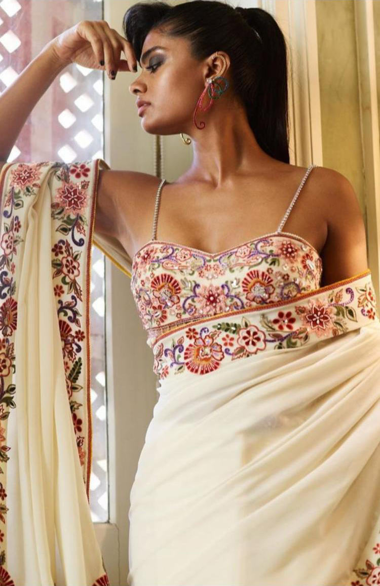 Bollywood Bridal Lehenga | Best Indian Bridal Lehenga images