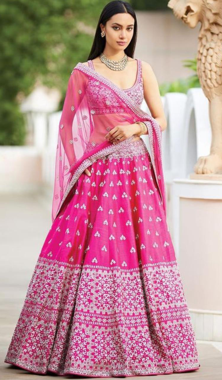 Bollywood Bridal Lehenga | Best Indian Bridal Lehenga images