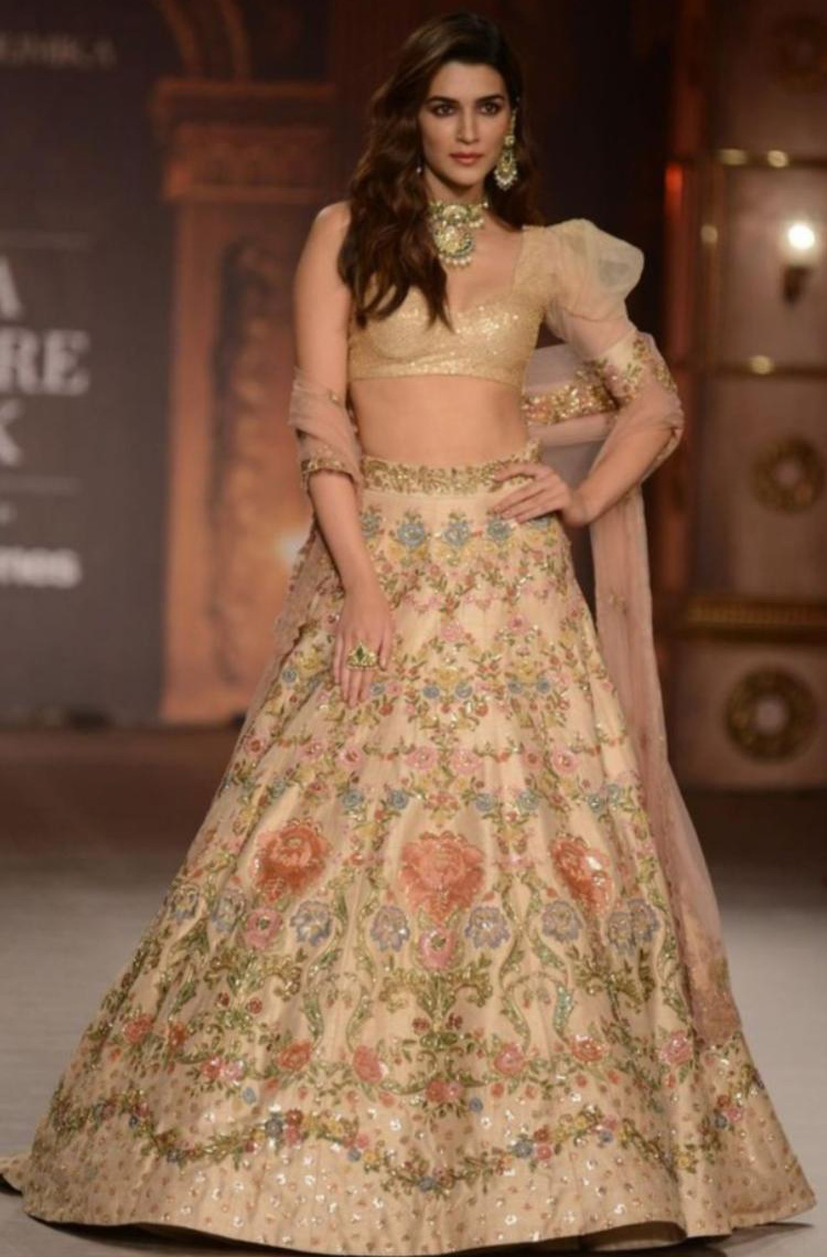 Bollywood Bridal Lehenga | Best Indian Bridal Lehenga images