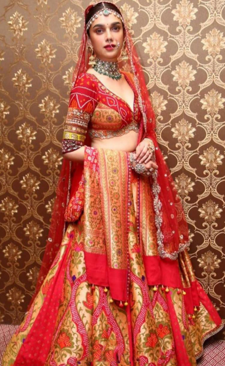 Bollywood Bridal Lehenga | Best Indian Bridal Lehenga images