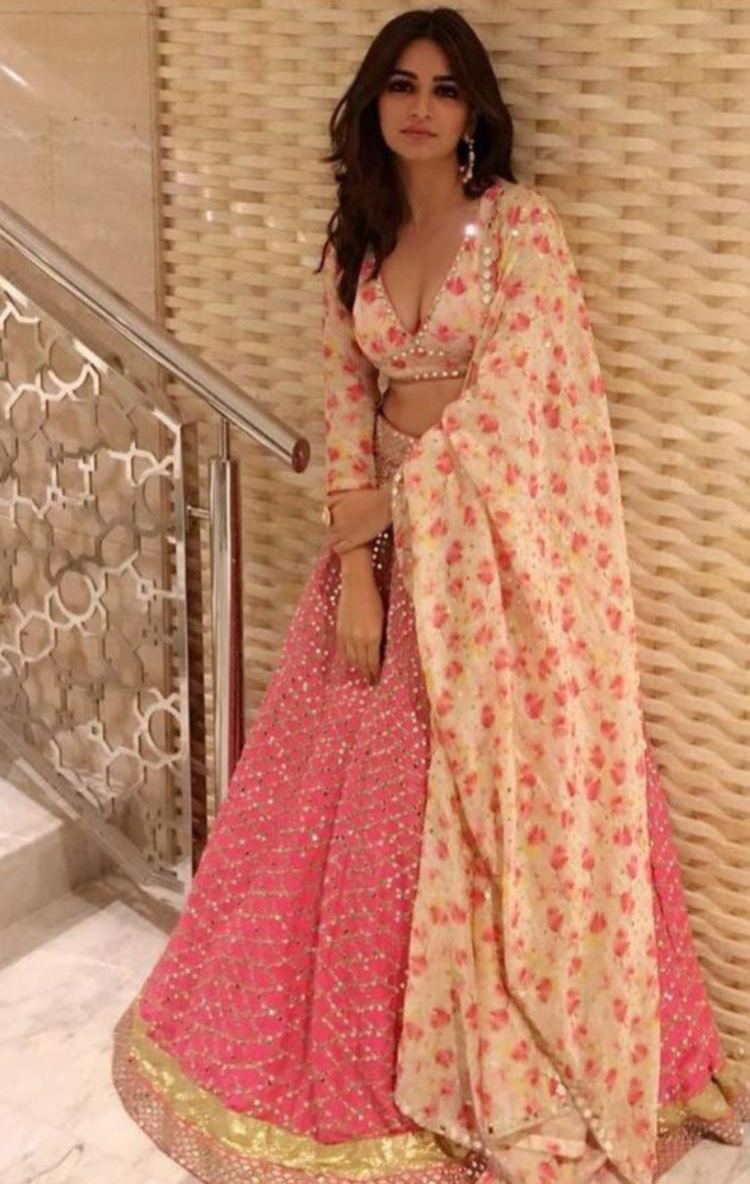 Bollywood Bridal Lehenga | Best Indian Bridal Lehenga images