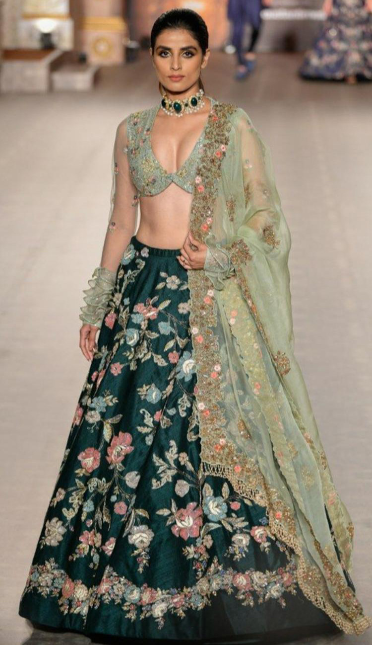 Bollywood Bridal Lehenga | Best Indian Bridal Lehenga images