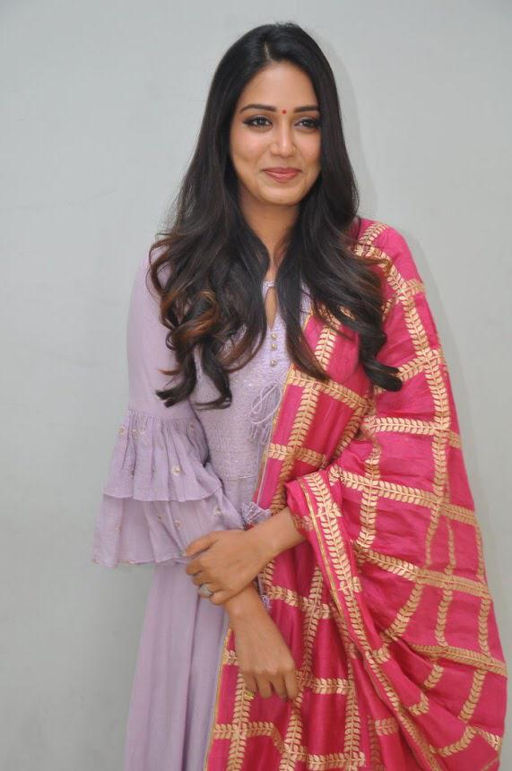 Curvy South Indian Actresses