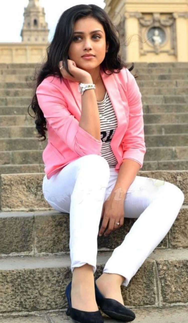 Curvy South Indian Actresses