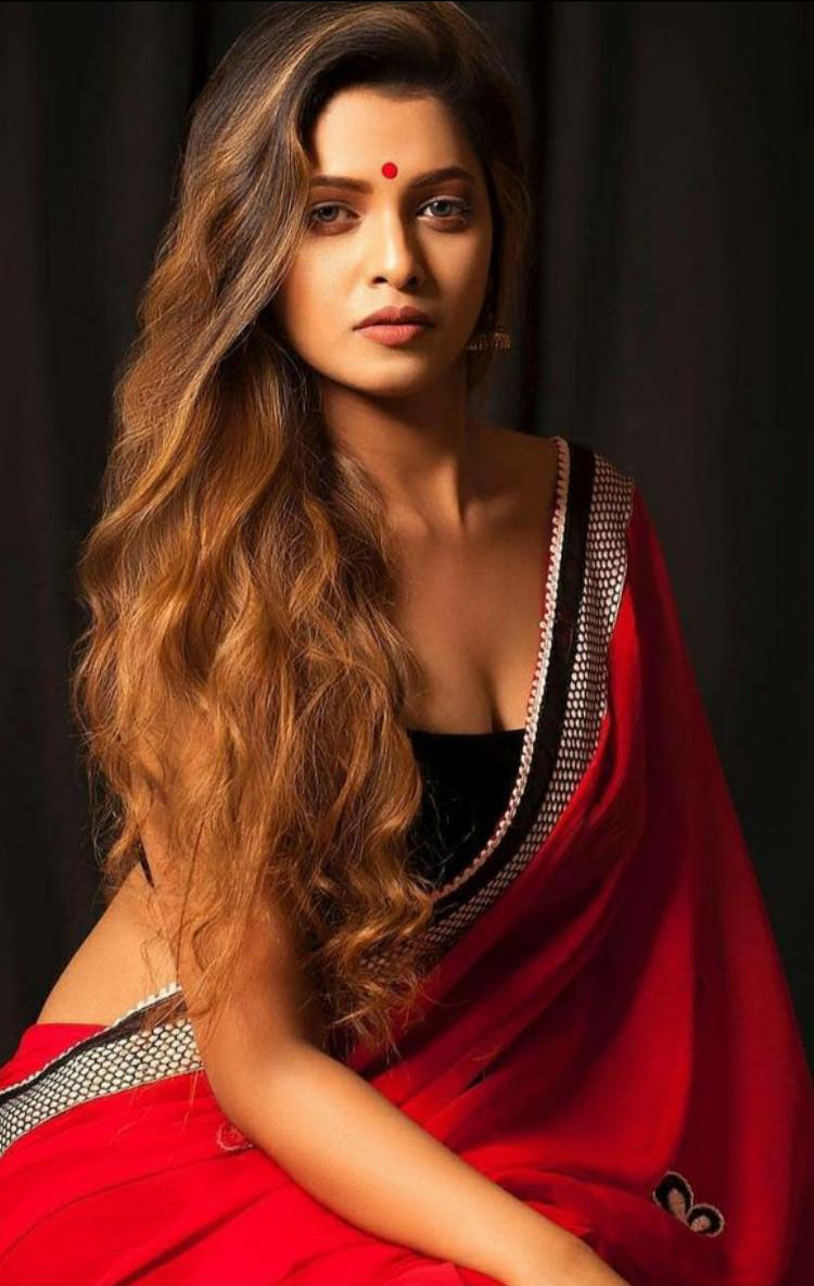 On The Couch Actresses | Bollywood Celebs On The Couch