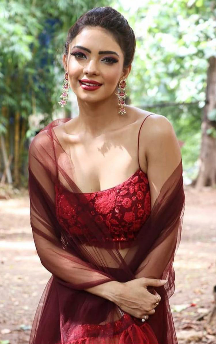 Perfect Figure Actress