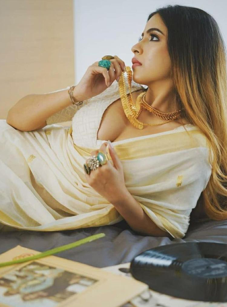 Perfect Figure Actress