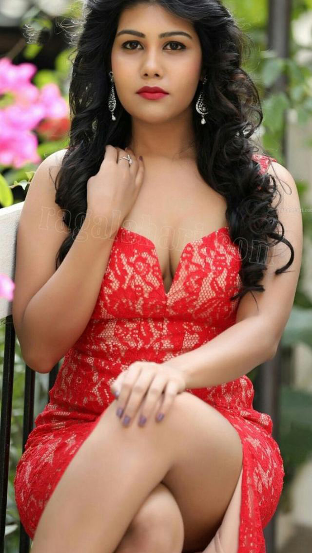 Sensuous Bollywood Actresses