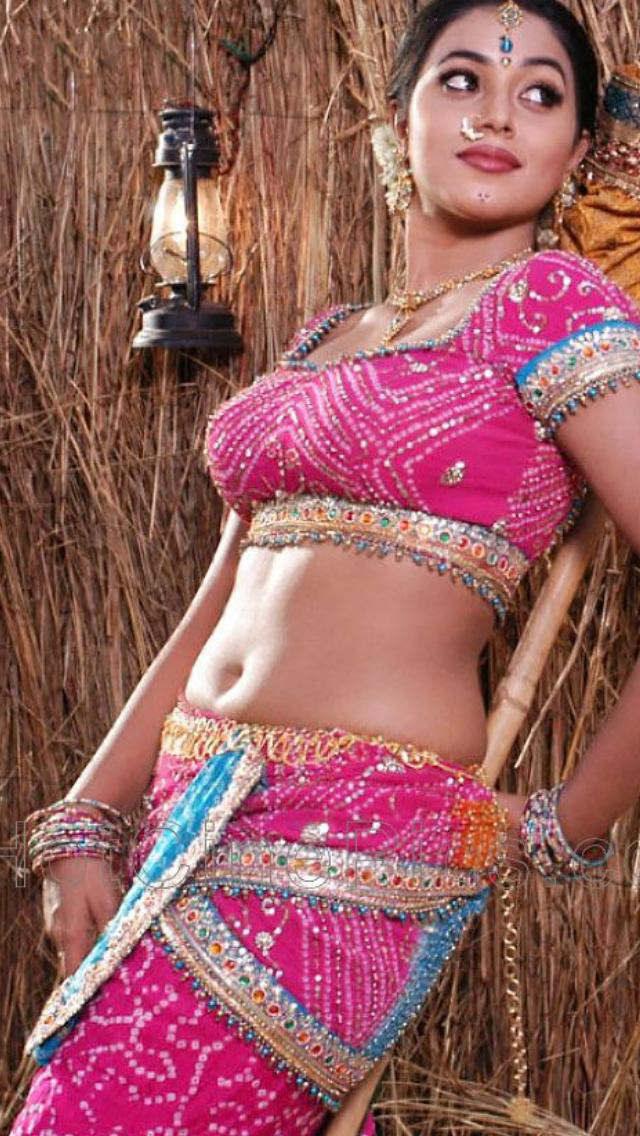 Sensuous Bollywood Actresses