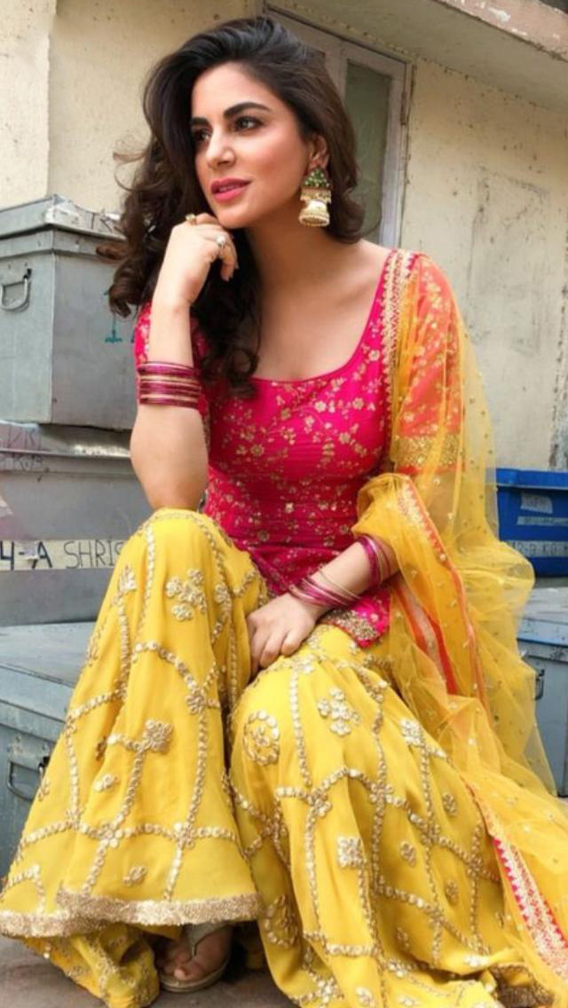 Sensuous Bollywood Actresses