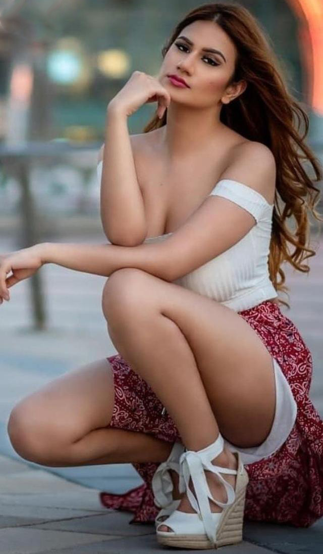 Sensuous Bollywood Actresses