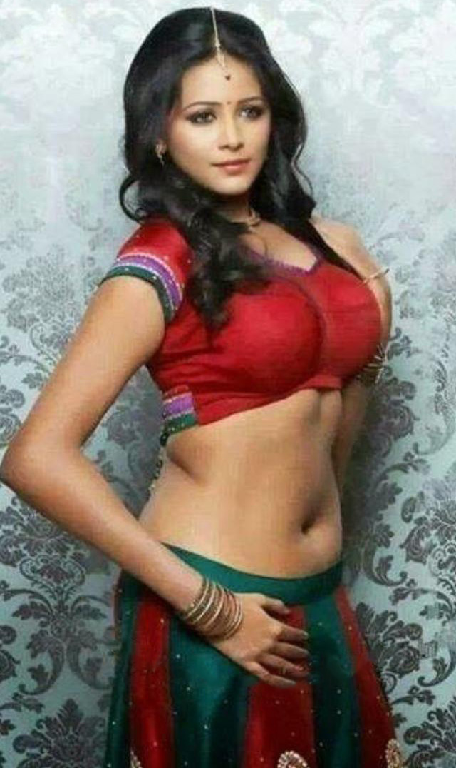 Sensuous Bollywood Actresses