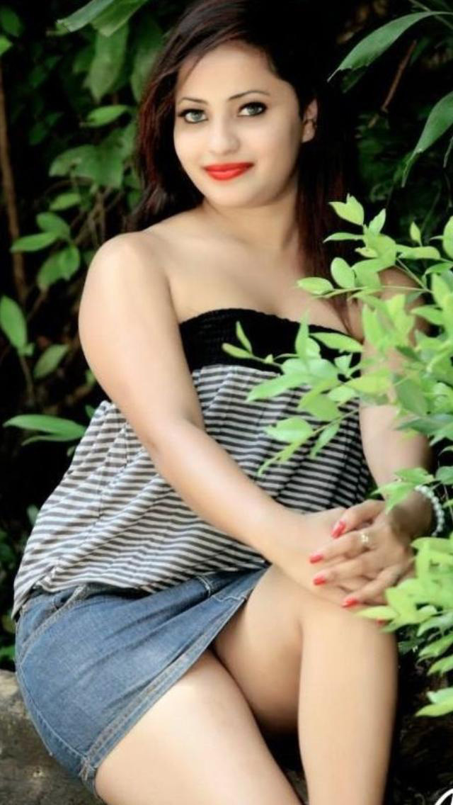 Sensuous Bollywood Actresses