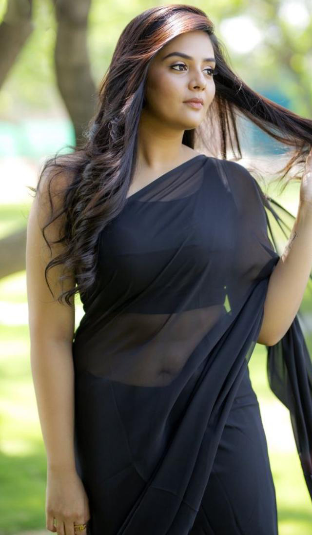 Sensuous Bollywood Actresses