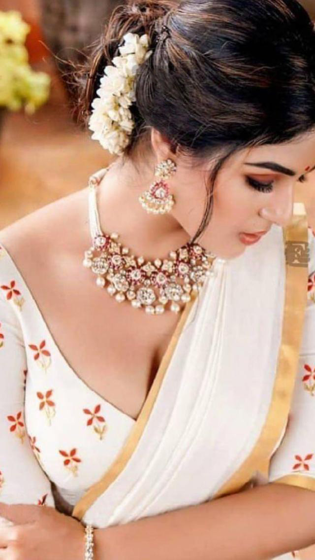Sensuous Bollywood Models