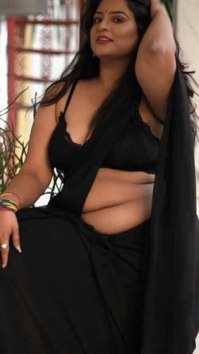 Sensuous Bollywood Models