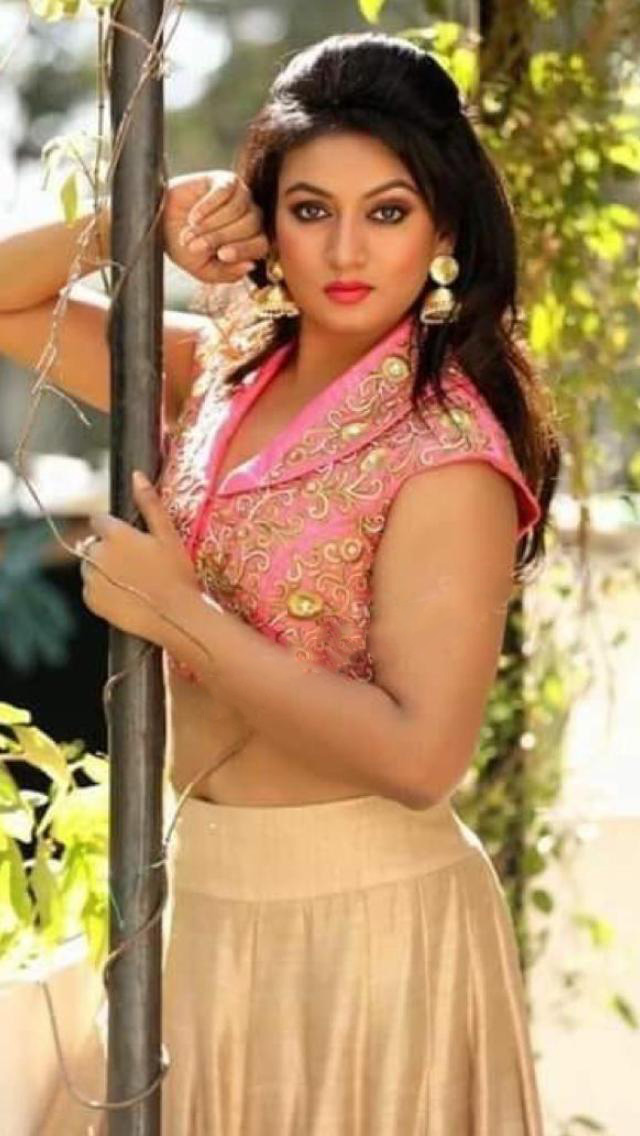 Sensuous Bollywood Models